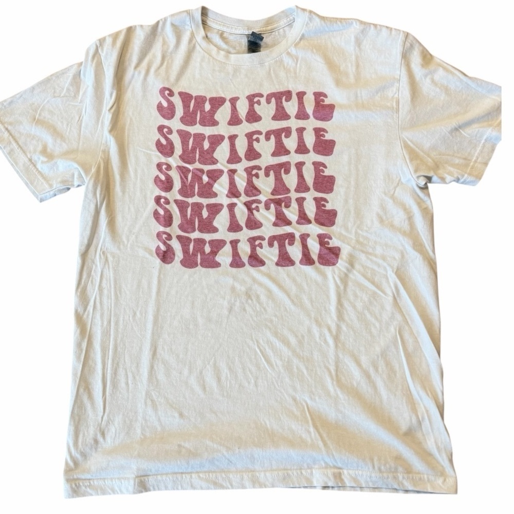 Taylor Swift Swiftie Tee LARGE in white NEW